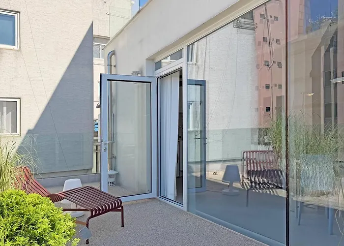 아파트 New Dh 3 / 3br 2bath / 3min Hongik Univ Stn 서울특별시