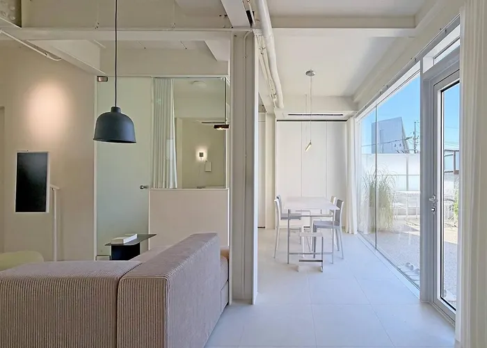 아파트 New Dh 3 / 3br 2bath / 3min Hongik Univ Stn *